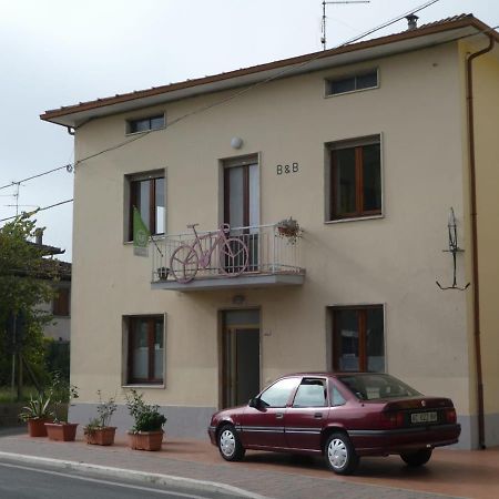 Bedandbiking Bed and Breakfast Cortona Esterno foto