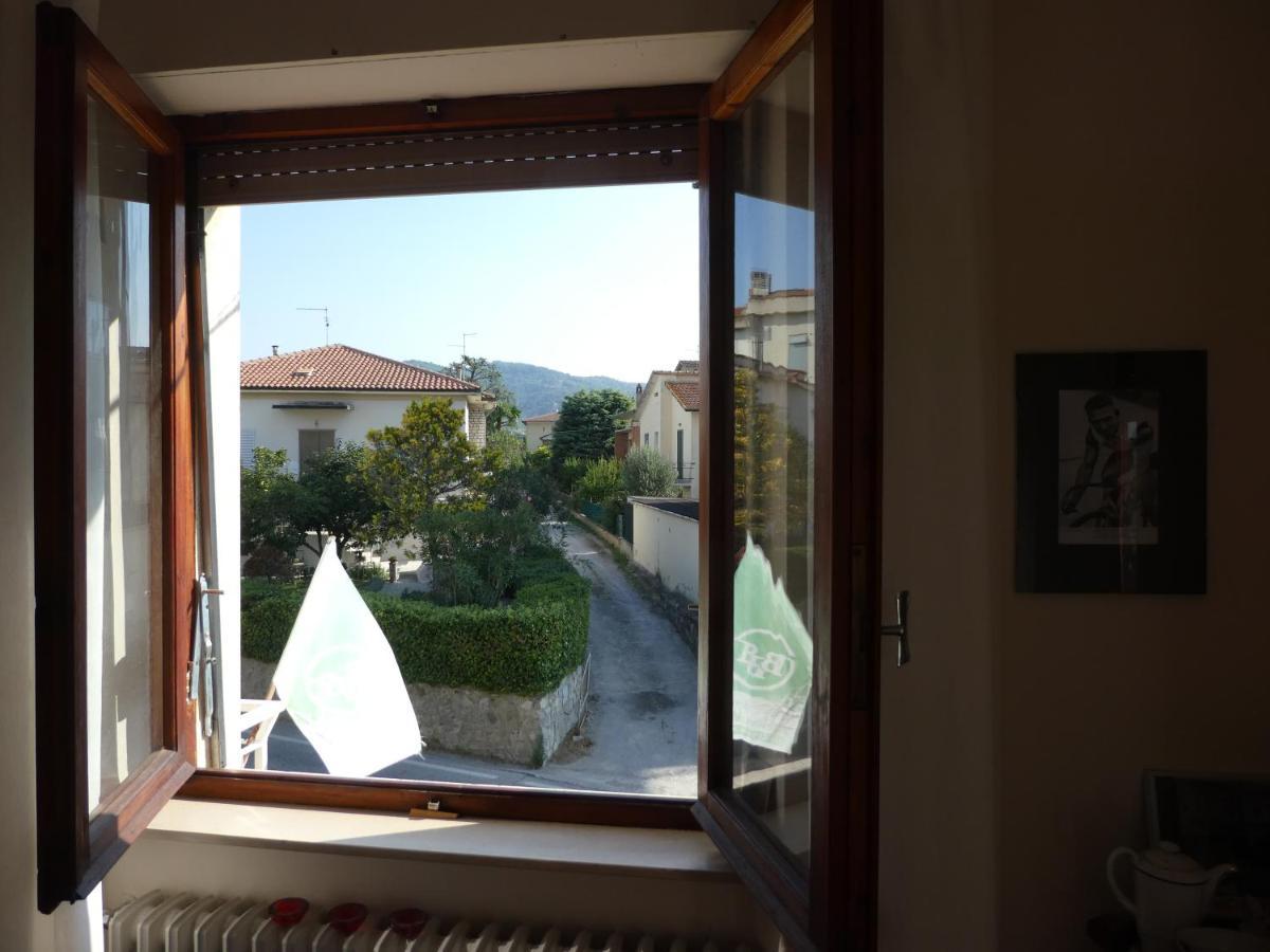 Bedandbiking Bed and Breakfast Cortona Esterno foto